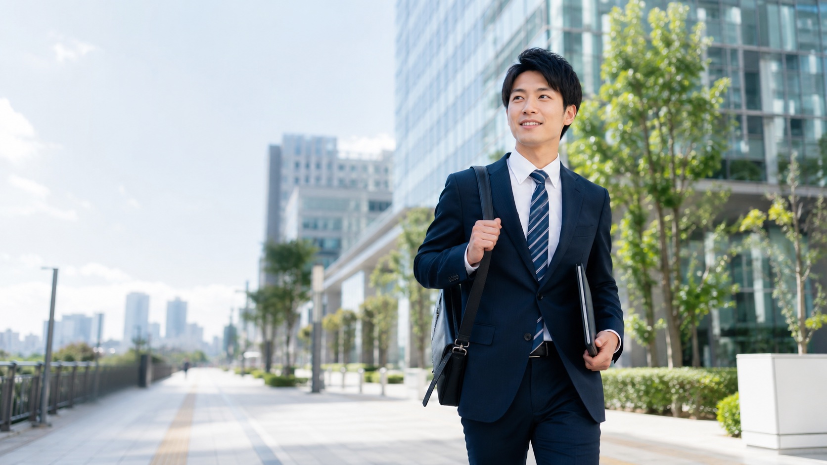 正社員として働きながら副業や兼業でスポーツ現場に関わる働き方